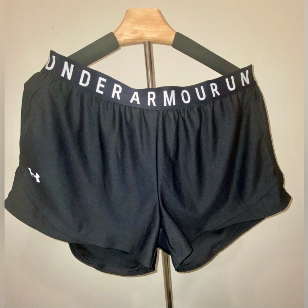 Under Armour Women's Athletic Black Shorts - Picture 1 of 5